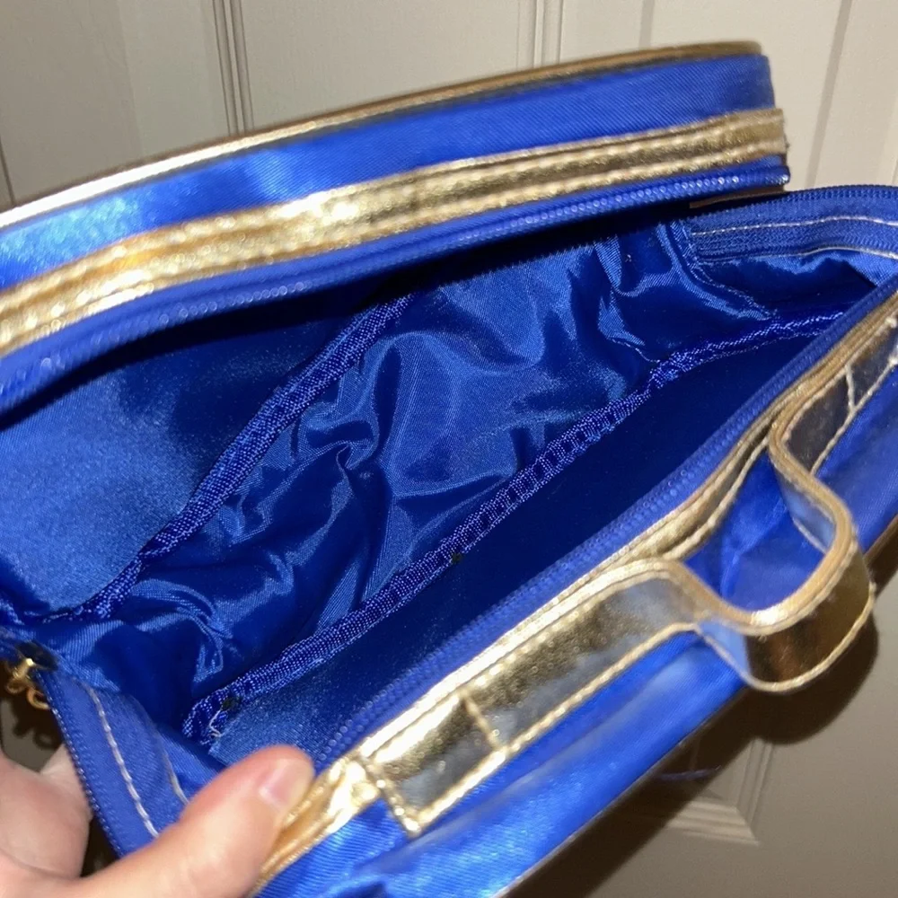 makeup purse